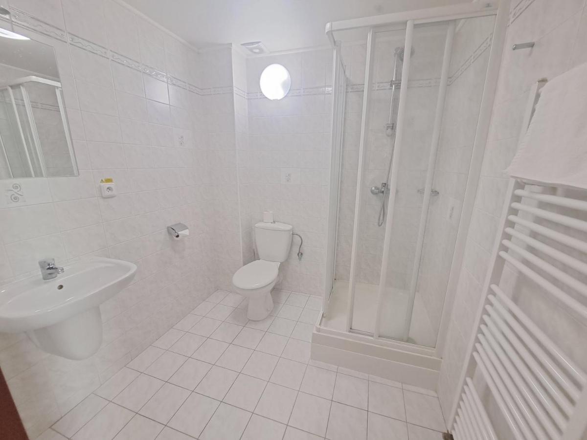 Hasicsky Hotel Přibyslav Екстериор снимка