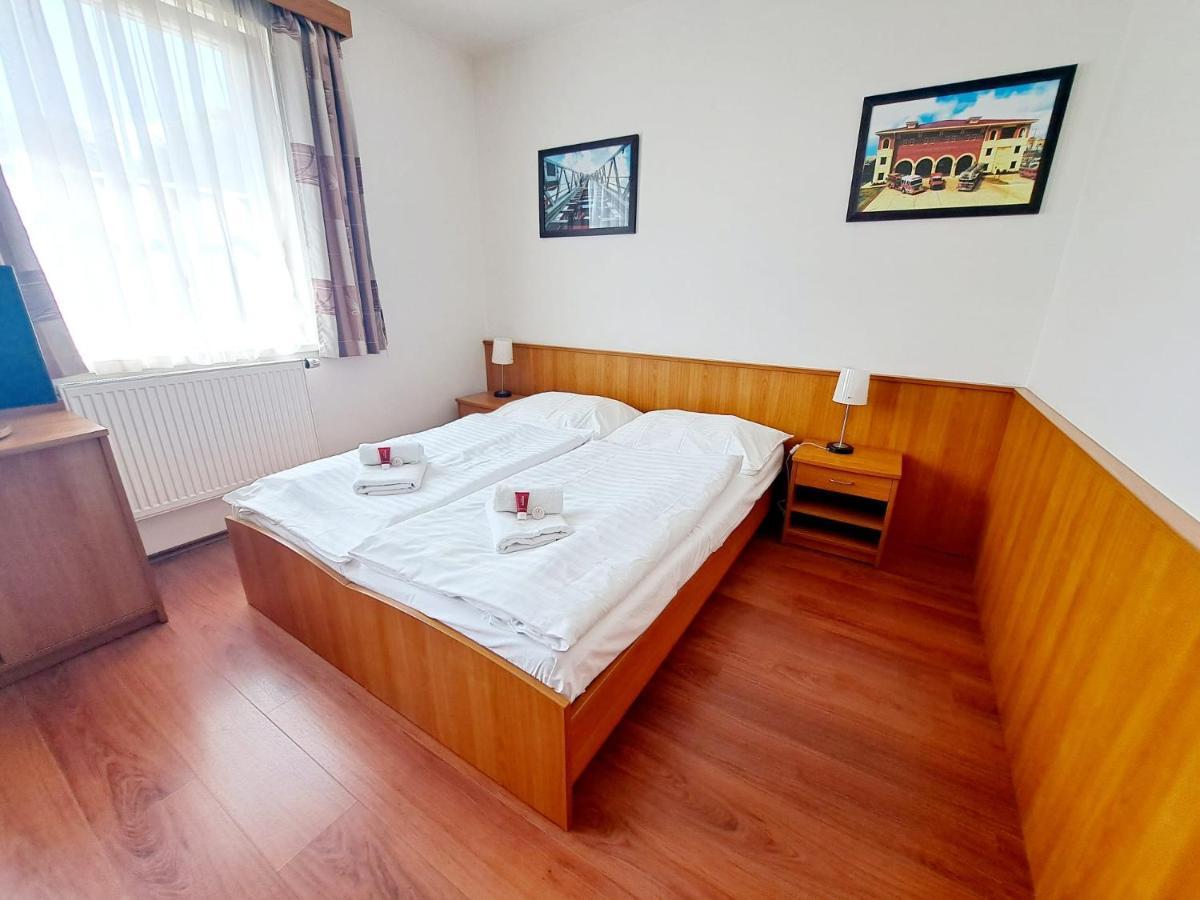 Hasicsky Hotel Přibyslav Екстериор снимка
